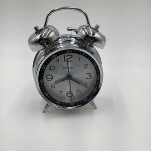 Kannore Twin Bell Alarm Clock Retro Style Battery‎ Operated Quartz Desk Clock